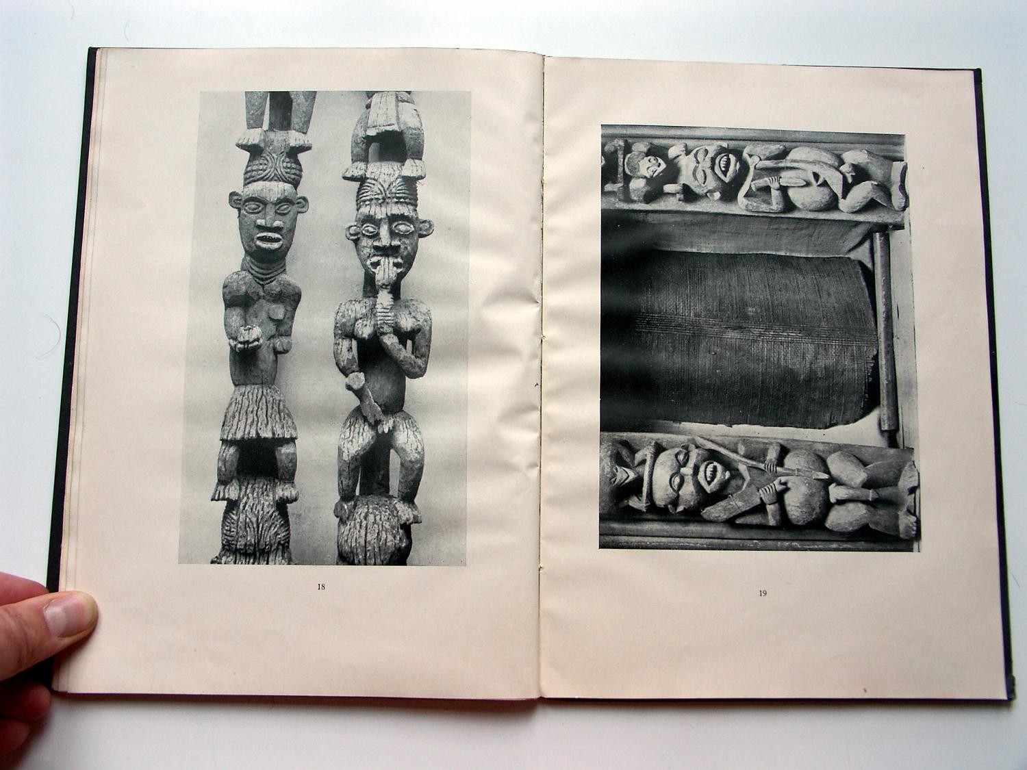 zz-eins21,s.50 18 bangu kamerun,holz-pfosten,umlauff und 19 bangu kame